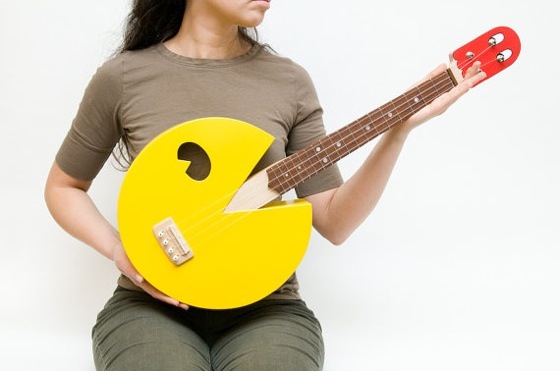 Pac Man ukulele (paculele)