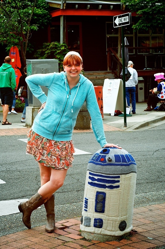 R2D2 Yarn Bomb with Sarah Rudder